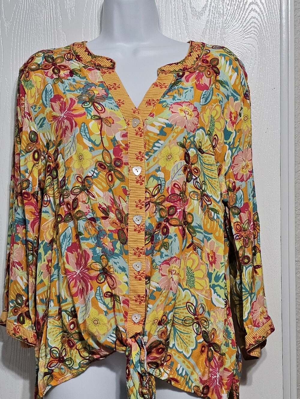John Mark Embroidered Floral Tie Front Size XL